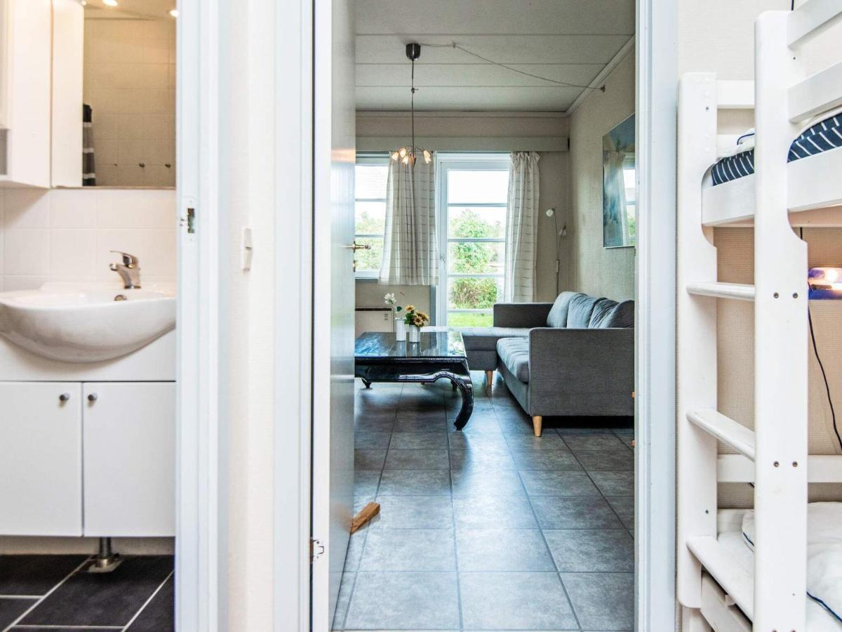 4 Person Holiday Home In R M Sønderby Exteriör bild