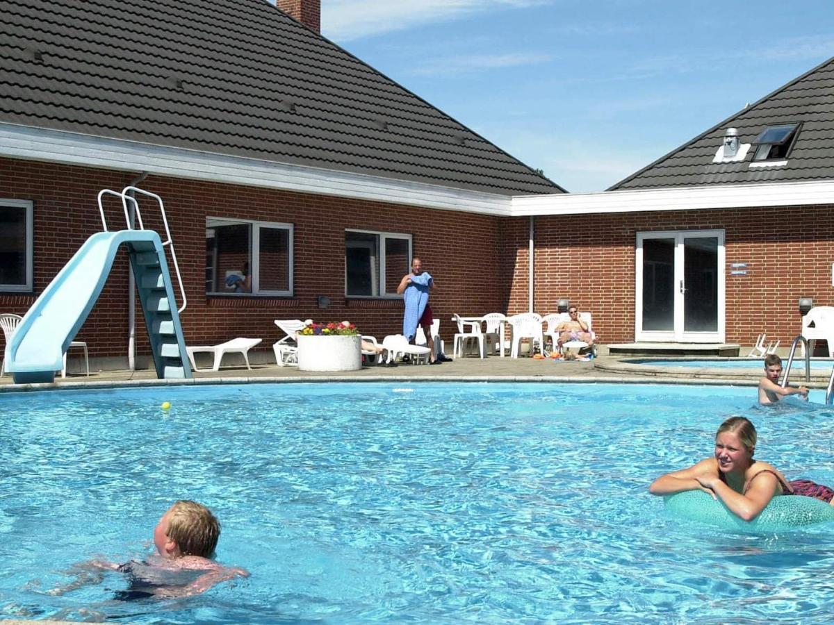 4 Person Holiday Home In R M Sønderby Exteriör bild